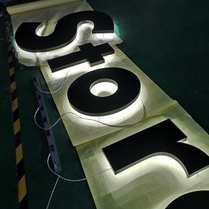 China Supplier China Acrylic DIY LED Backlit Channel Letter Sign of Advanced Technology